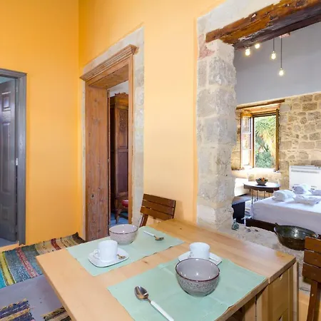 Colours - Old Town - Daire